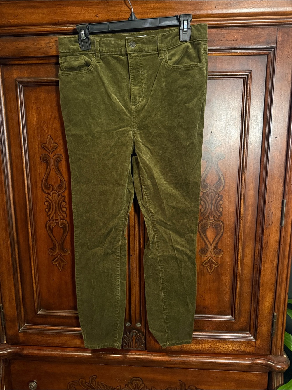LOFT Olive Green Corduroy Skinny Pants